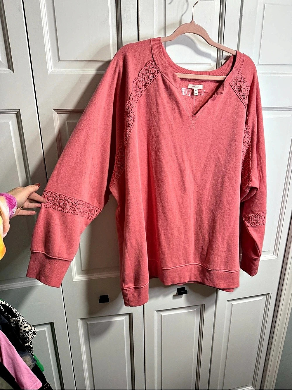 Maurices Lace Sleeve V-Neck Top in Pink Size 3X NWT. 31” PTP